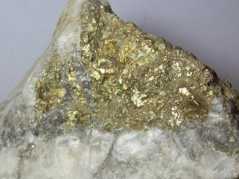 黄金诞生记 从金属矿石到闪耀瑰宝